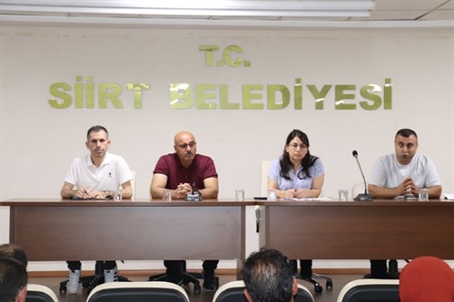 Siirt Belediyesi Eşbaşkanı Sofya Alağaş, Ulaşım Kalitesini Artırmak İçin Halk Otobüsü Şoförleri ile Bir Araya Geldi